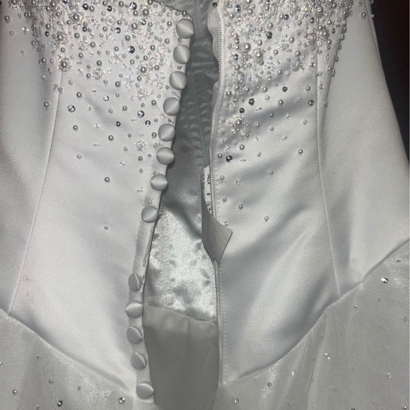 Wedding dress- size 6 - ball gown- strapless- pearls/rhinestones by Mori Lee - Picture 9 of 9